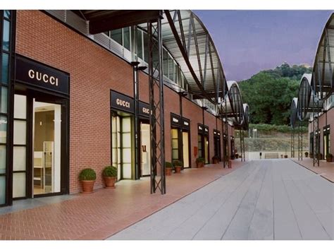 gucci outlet in florence|gucci factory outlet florence.